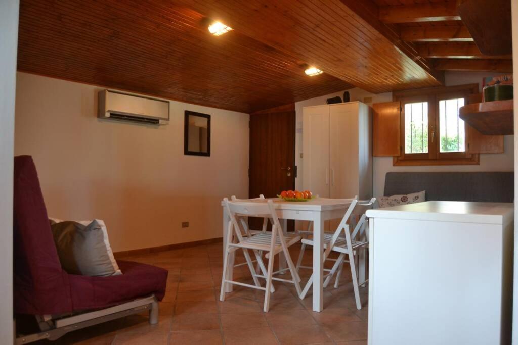 Como Lakeside Cottage - Lakefront Private Garden With Private Access To The Lake Onno Екстер'єр фото