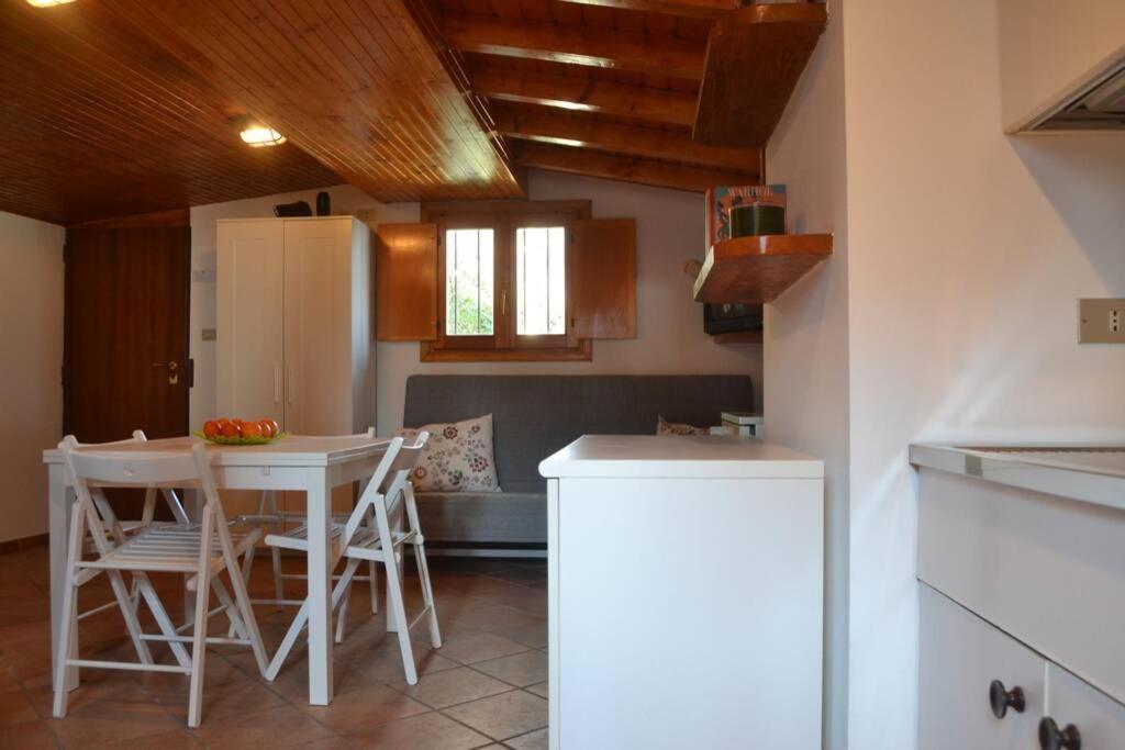 Como Lakeside Cottage - Lakefront Private Garden With Private Access To The Lake Onno Екстер'єр фото