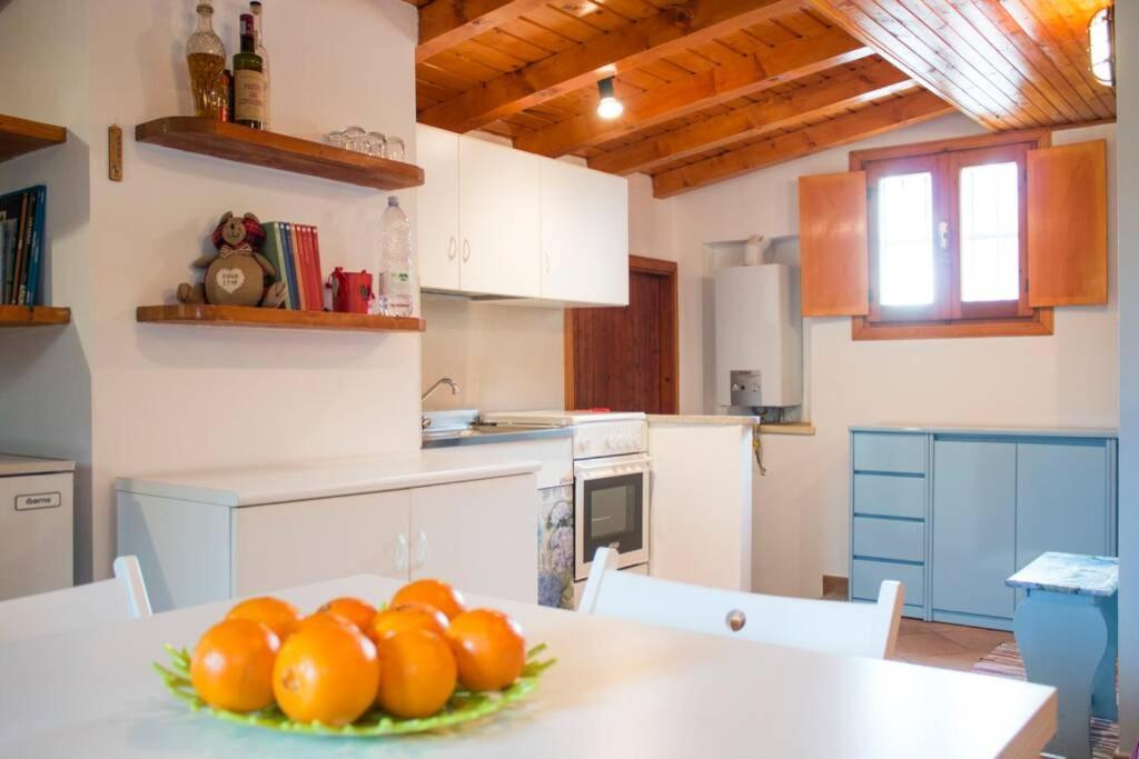 Como Lakeside Cottage - Lakefront Private Garden With Private Access To The Lake Onno Екстер'єр фото