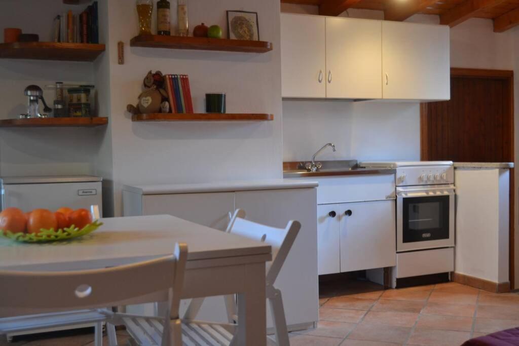 Como Lakeside Cottage - Lakefront Private Garden With Private Access To The Lake Onno Екстер'єр фото